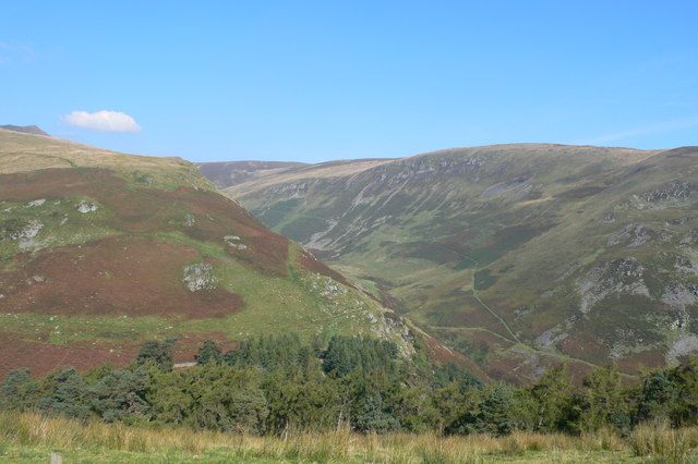 A view north across the Berwyn Mountains range in North Wales, taken from above Pistyll Rhaeadr looking toward Cadair Berwyn. This is a modern landscape photograph of the range itself, not documentation of the January 1974 earthquake, its aftermath, or any alleged object.