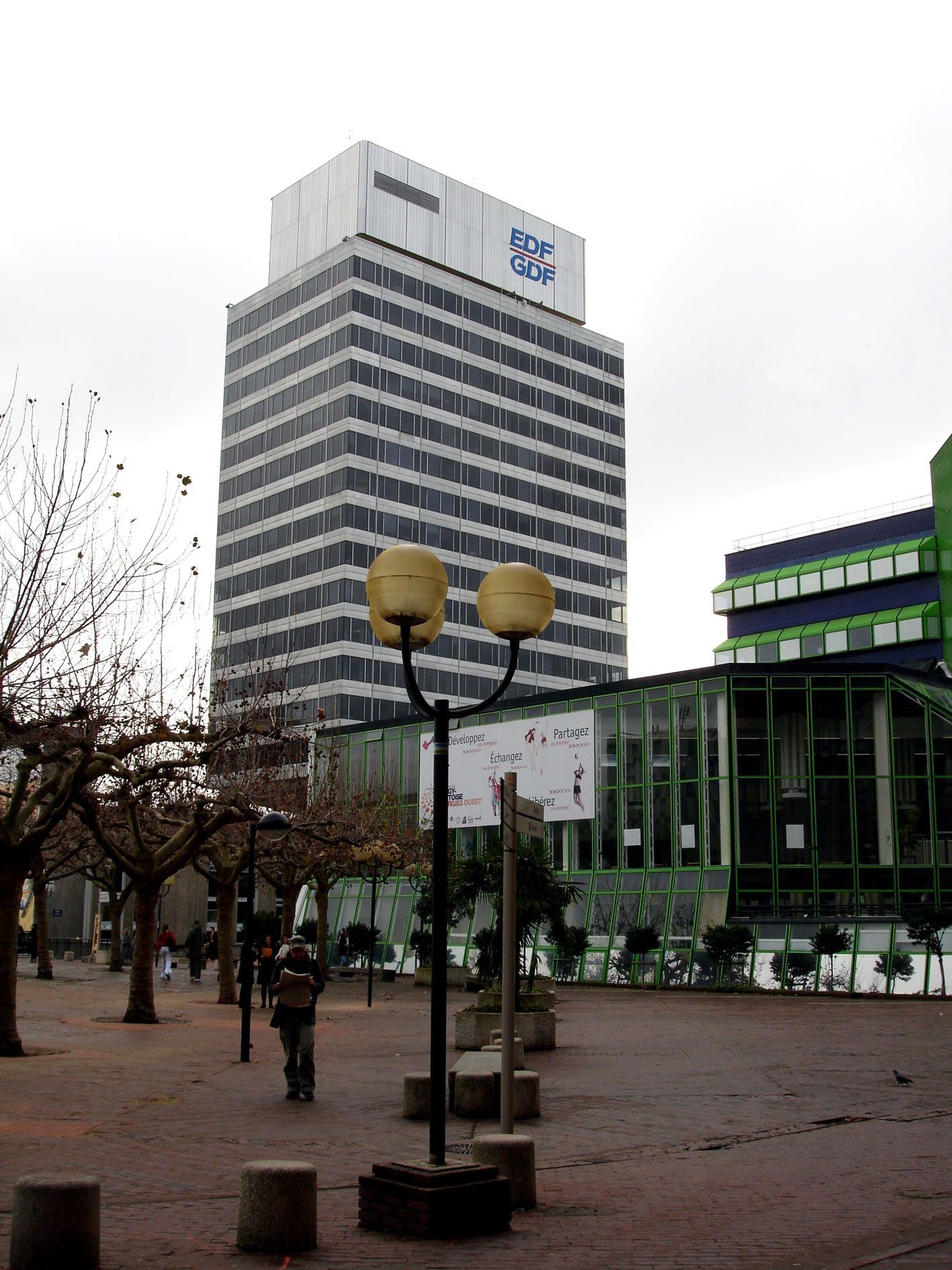The EDF tower in Cergy-Pontoise, the Paris new town where the 1979 abduction hoax was staged