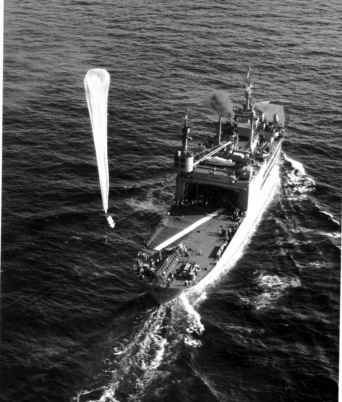 USS Norton Sound launching a Navy Skyhook balloon on March 31, 1949 — the type of high-altitude research balloon Donald Menzel proposed, without a confirmed matching launch record, as the source of the March 1950 Farmington sighting