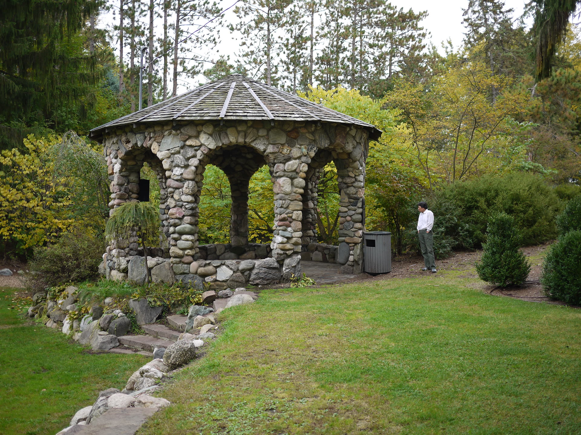 The Slayton Arboretum at Hillsdale College, Michigan, the swampy campus grounds over which 87 witnesses reported a hovering object on March 21, 1966