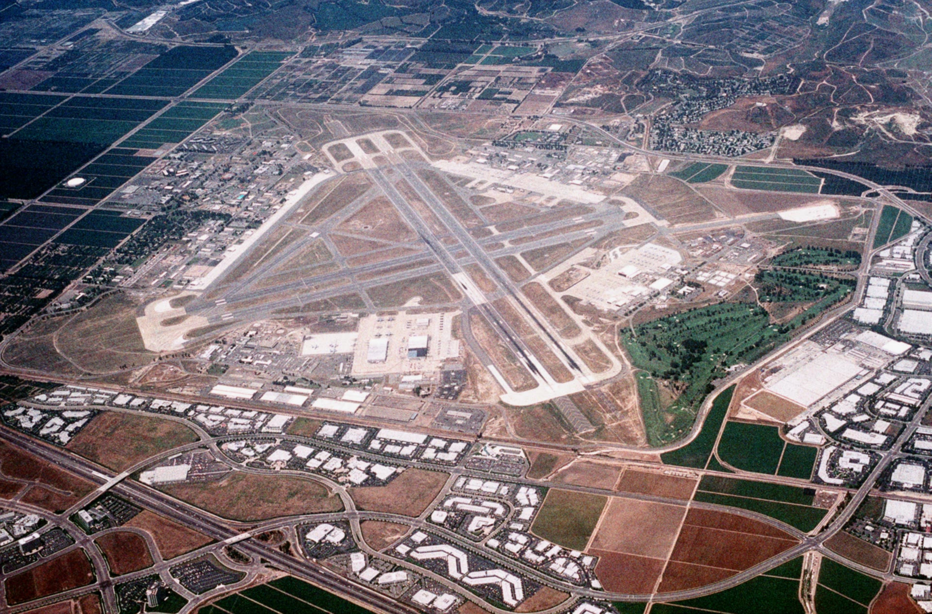 Aerial view of the former Marine Corps Air Station El Toro, adjacent to the site of Rex Heflin's 1965 UFO sighting near Santa Ana, California