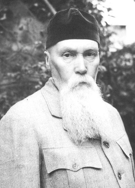 Portrait photograph of Nicholas Roerich, the painter-explorer whose 1927 expedition diary is the sole source for this case