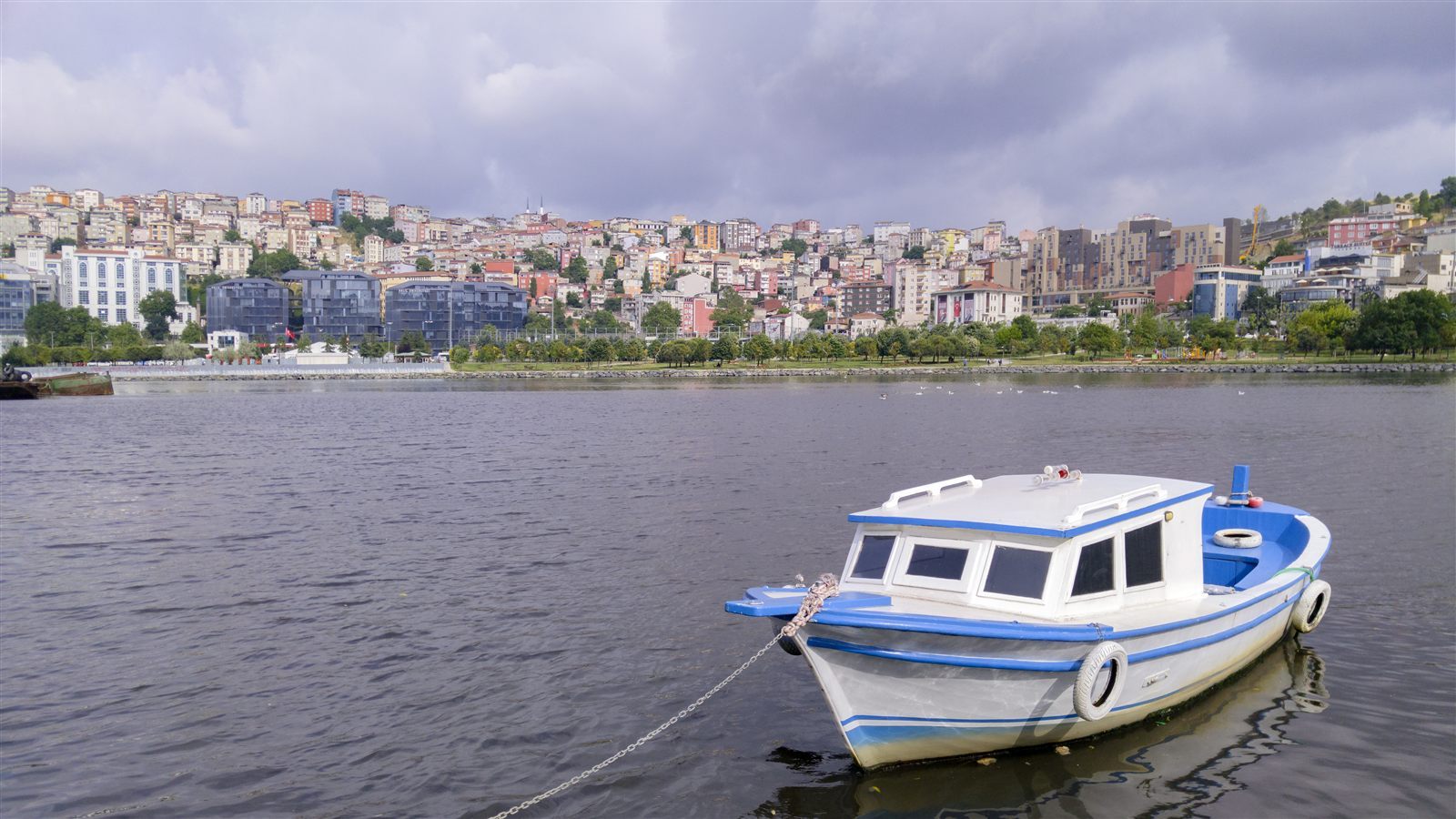 A stretch of Istanbul's Sea of Marmara coastline, the same general body of water on which the Yeni Kent Compound sits near Kumburgaz